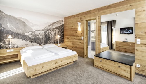 Habitación Deluxe doble, balcón, vistas a la montaña