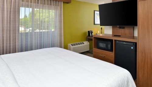 Habitación estándar, 1 cama de matrimonio grande, balcón