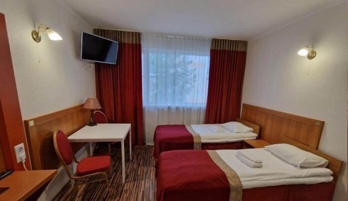 Habitación estándar con 1 cama doble o 2 individuales