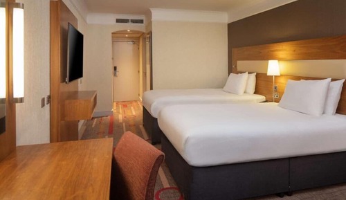 Habitación con 2 camas individuales