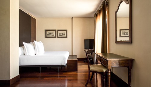 Suite, terraza, vistas a la ciudad