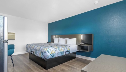 Habitación estándar, 1 cama de matrimonio grande, no fumadores, frigorífico y microondas