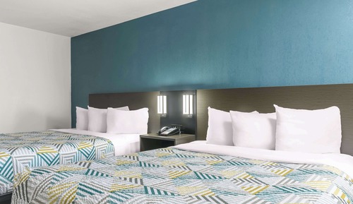 Habitación estándar, 2 camas de matrimonio, no fumadores, frigorífico y microondas