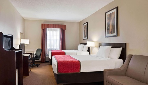 Habitación, no fumadores (2 Queen Beds & 1 Sofa Bed)