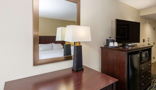 Habitación, 1 cama de matrimonio grande, accesible para personas con discapacidad, bañera