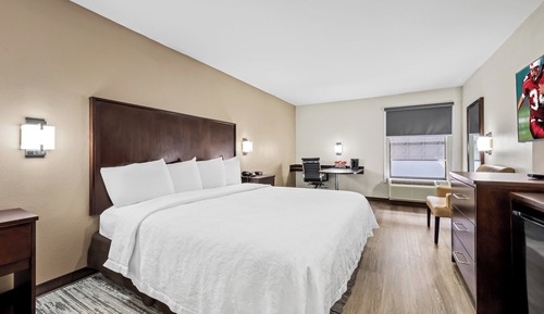 Habitación Premium, 1 cama de matrimonio grande (Upgraded Bedding & Snack, Smoke Free)