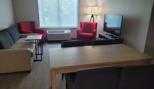 Suite, 1 cama de matrimonio grande, accesible para personas con discapacidad (Roll-in Shower)