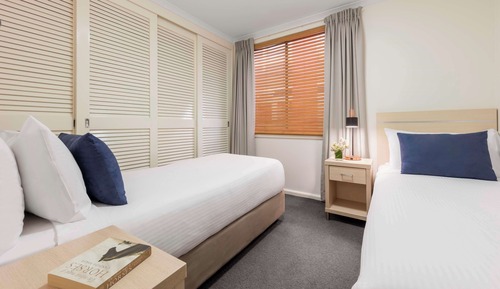 Apartamento ejecutivo, 2 habitaciones (Split Level, No Housekeeping)