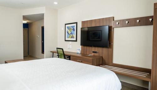 Habitación, 1 cama de matrimonio grande, accesible para personas con discapacidad (Roll-In Shower)