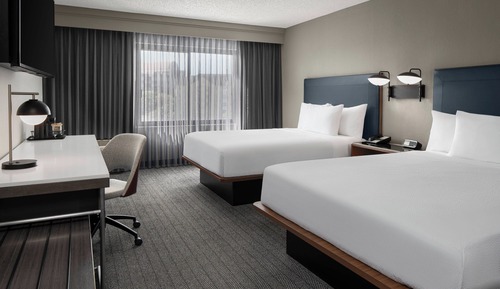 Habitación, 2 camas de matrimonio, no fumadores (Mobility Accessible, Tub)