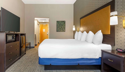 Habitación estándar, 1 cama de matrimonio grande, no fumadores, frigorífico y microondas (1st Floor)