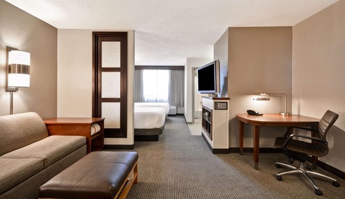 Habitación, varias camas (2 Doubles, Sofabed & High floor)