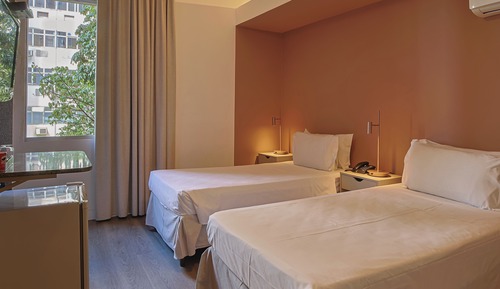 Habitación con 2 camas individuales