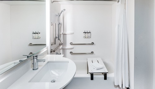 Habitación estándar, 1 cama de matrimonio grande (Mobility)