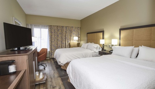 Habitación, 2 camas de matrimonio, frigorífico y microondas