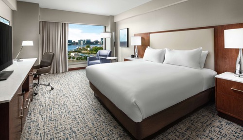 Habitación, 1 cama de matrimonio grande, vistas a la ciudad