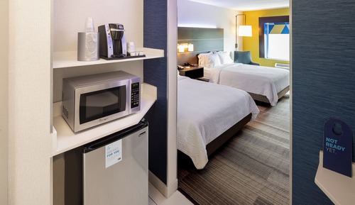 Habitación estándar, 2 camas de matrimonio (Communications)