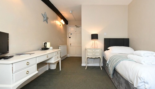 Habitación individual, baño privado