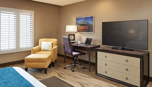 Habitación superior, 1 cama de matrimonio grande con sofá cama