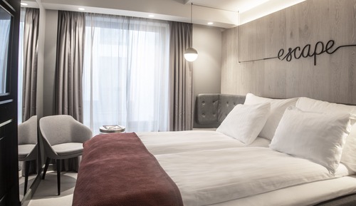 Habitación clásica doble, 1 cama de matrimonio, balcón