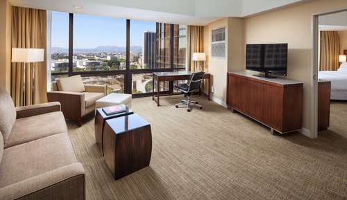 Suite, 1 habitación, vistas a la ciudad, en una planta alta