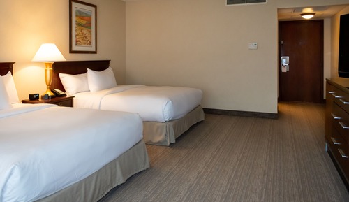 Habitación, 2 camas de matrimonio, accesible para personas con discapacidad, bañera (Mobility)