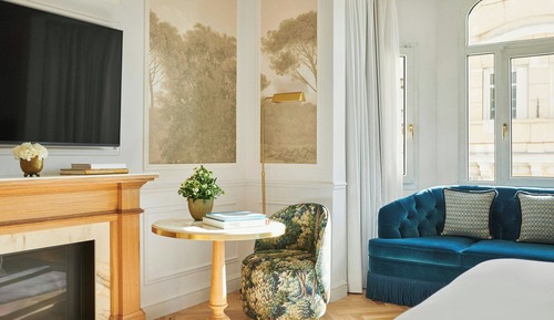 Palace Room with 1 King