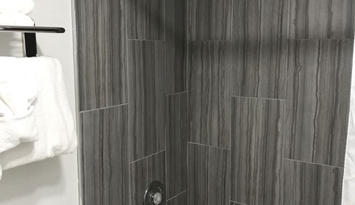 Habitación estándar, 1 cama de matrimonio, no fumadores, frigorífico y microondas (Larger Room)