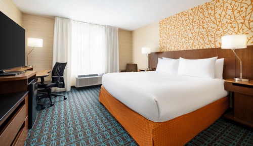 Habitación, 1 cama de matrimonio grande (Mobility/Hearing Accessible, Tub)