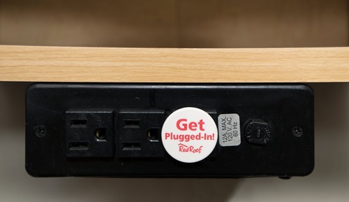 Habitación superior, 1 cama de matrimonio grande (Roll-In Shower, Smoke Free)