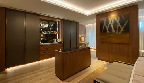 Suite SPA with Terrace "The Wellington Club" Access