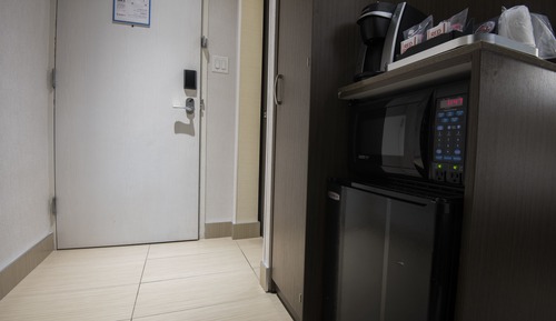 Corporate Floor - Business Queen Room