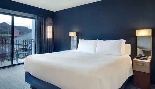 Habitación, 1 cama de matrimonio grande, no fumadores (Mobility/Hearing Accessible, Tub)