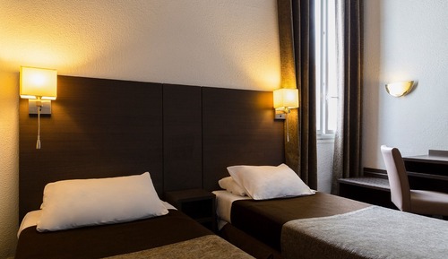 Habitación triple (queen bed & single bed)