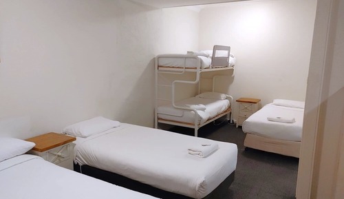 Habitación familiar, no fumadores (6)