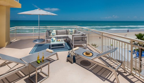 Habitación, terraza, frente al mar