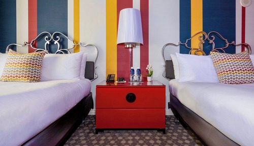 Habitación Deluxe, 2 camas dobles, accesible en silla de ruedas (Roll-in Shower, Mobility)