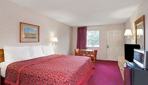 Habitación, 1 cama de matrimonio grande, accesible para personas con discapacidad (w/ Grab Bars)