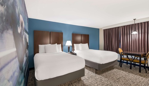 Habitación estándar, 2 camas dobles, accesible para personas con discapacidad, bañera