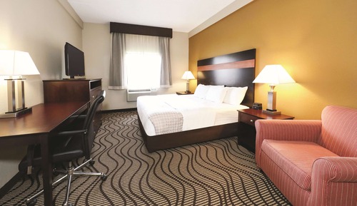 Suite, 1 cama de matrimonio grande con sofá cama, no fumadores (One-Bedroom,  Separate Living Space)