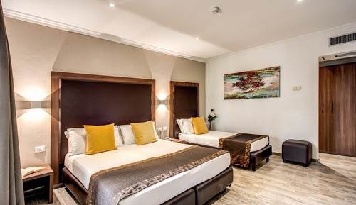 Habitación triple de diseño