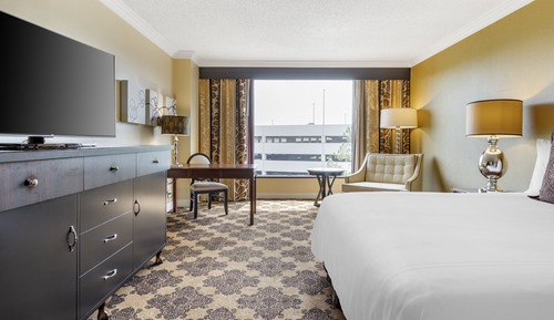 Habitación Premier, 1 cama de matrimonio grande, vistas a la piscina (Signature)