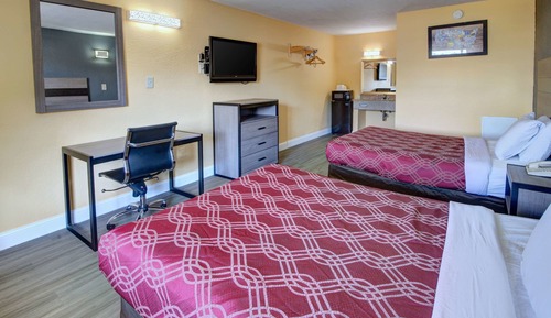 Habitación estándar doble, 2 camas dobles, no fumadores