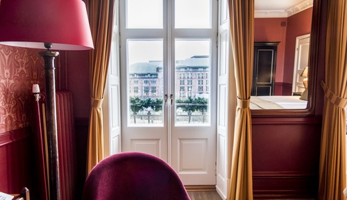 Habitación doble superior, balcón, vistas a la ciudad