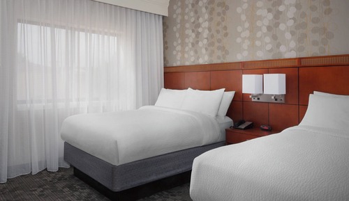 Habitación, 2 camas dobles, no fumadores (Mobility Accessible, Roll-in Shower)