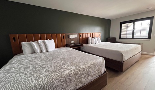 Habitación estándar, varias camas, no fumadores, frigorífico y microondas (Shower Only)