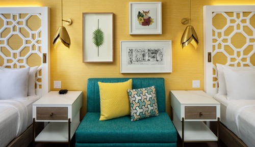 Habitación clásica, 2 camas de matrimonio, balcón