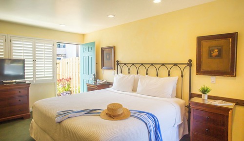 Habitación, 1 cama de matrimonio grande con sofá cama, patio