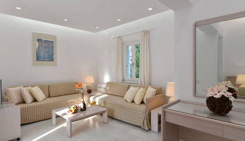 Suite junior, vistas al jardín (2 adults and 2 children)