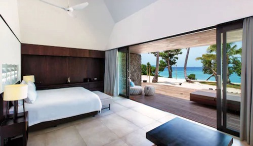 Villa de lujo, 4 habitaciones, vistas a la playa, frente a la playa